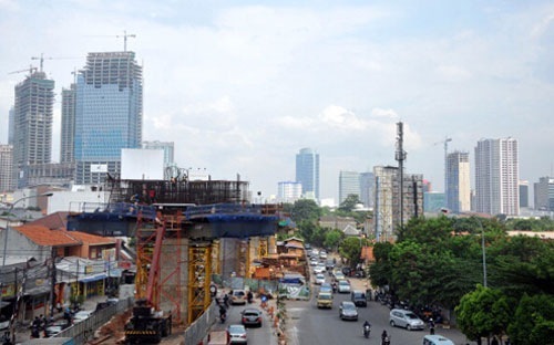 Vietnam strives for higher growth rate, lower inflation rate