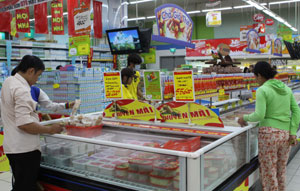Supermarkets ready for Tet rush