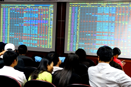 Lao bourse narrowly advances to become ASEAN's best YTD performer