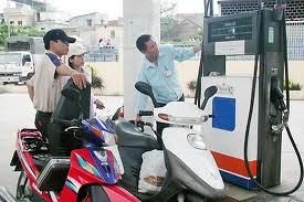 Petrol and oil prices keep falling
