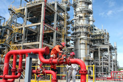 Oil refinery expansion backed