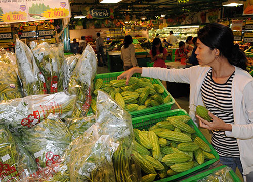 Vietnamese turn their backs to Chinese farm produce
