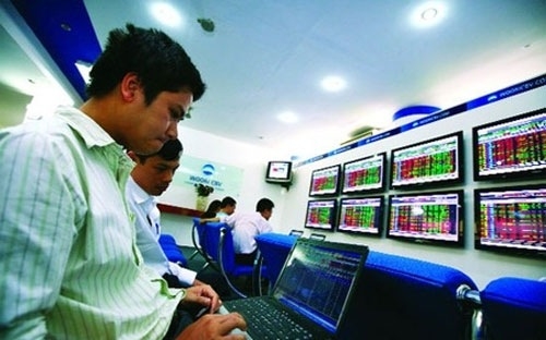 Vietnam moves ahead with the plan on merging two stock exchanges
