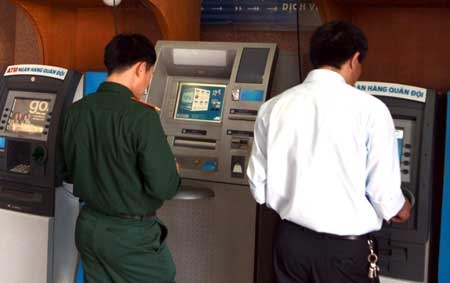 Banks start charging ATM transaction fees