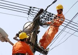 MOIT lends a hand to EVN to raise electricity price
