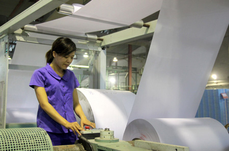 Paper industry lacks cutting-edge