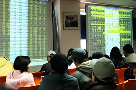 Foreign buying on bourse to decline in H2: expert