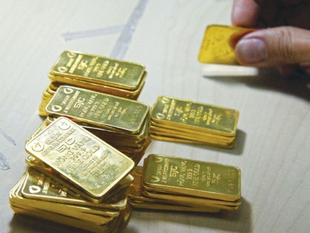 Central bank makes $272m on gold sales