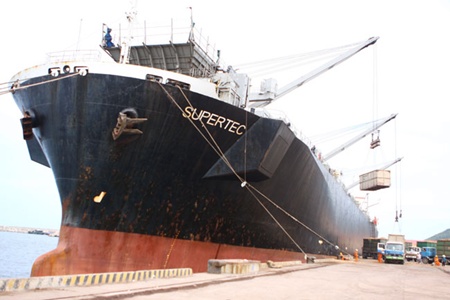 September trade deficit estimated to hit $300m