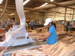 FDI wood exporters outstrip lagging domestic companies