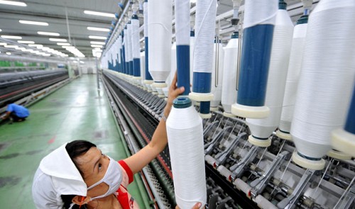 Vietman’s largest textile firm says IPO price remains a mystery