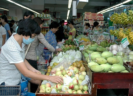 Retailers eye bigger slice of VN pie