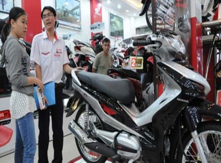 Motorbike sales stutter despite holiday discounts