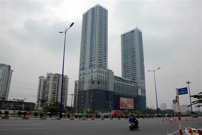Realty firms pin hopes on better business in 2014