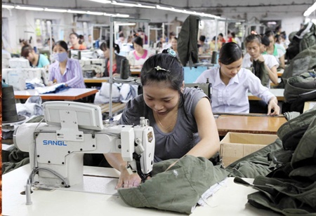 Garment firms start accessory exports