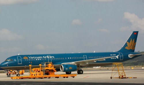 Vietnam Airlines to go public by late 2014