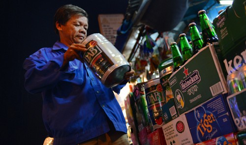 Imported beer selling well in Vietnam despite high prices