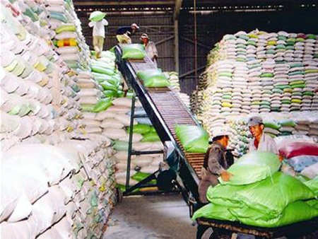 Rice prices inch up amid competition from Thai imports