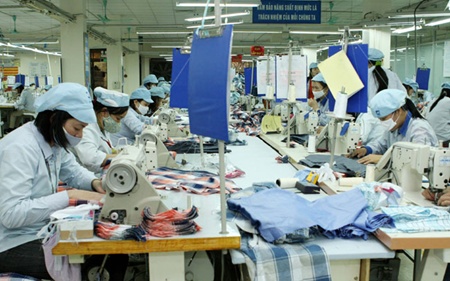 President praises garment industry