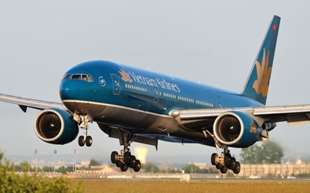 Vietnam Airlines makes plans for September IPO