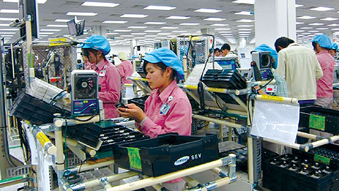 Why Vietnam wants to attract multi-billion dollar FDI projects?