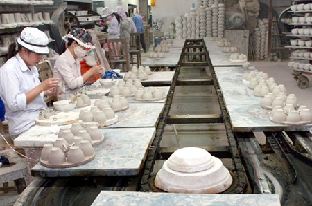 Pottery, porcelain exports increase