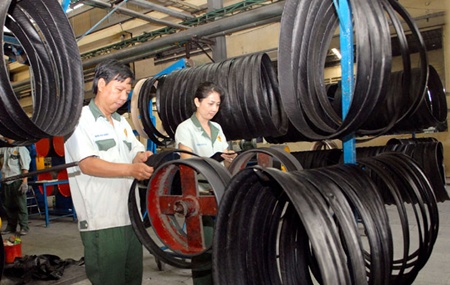 Tyre, tube industry leaps ahead as costs fall