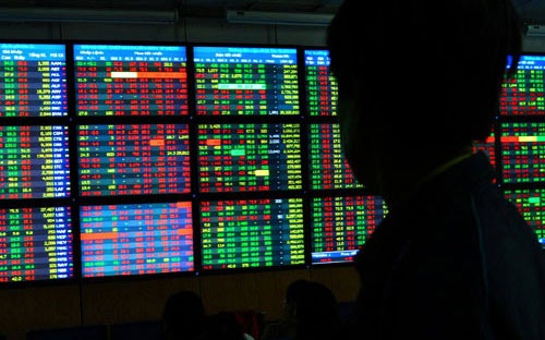 Blue chip stocks lead national gains
