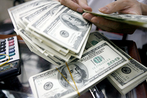 Commercial banks increase US dollar rates