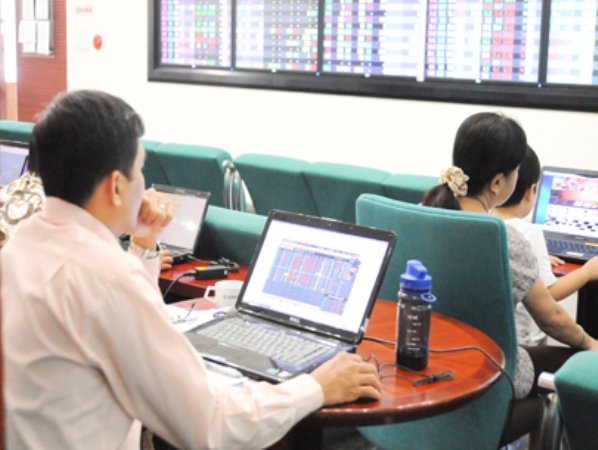 Foreign investors allowed to take higher stake in securities companies
