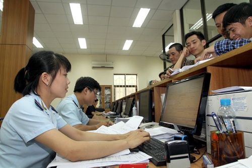 Customs tax collection reviewed