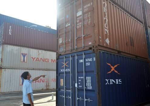 Import/export companies complain about new port service fee