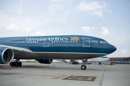 Vietnam Airlines to hold IPO in November