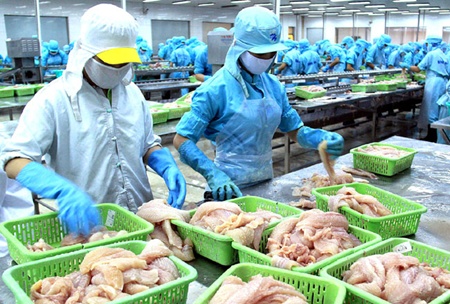 Russia allows more VN seafood