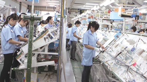 Viet Nam urged to encourage growth of support industries