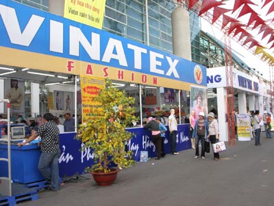 Vietnam's Vinatex says may sell 24 pct stake to 2 property firms
