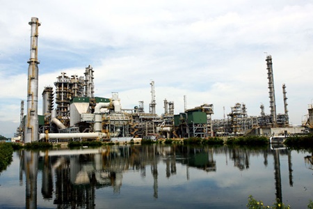 Vietnam becomes attractive oil refinery option