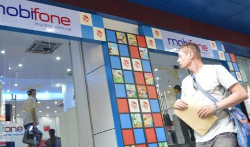Int’l firms eager for stake in Vietnam’s MobiFone ahead of 2015 IPO