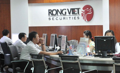 Securities firms lead profit growth