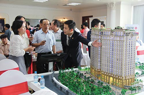 Tan Hoang Minh persists with luxury property projects