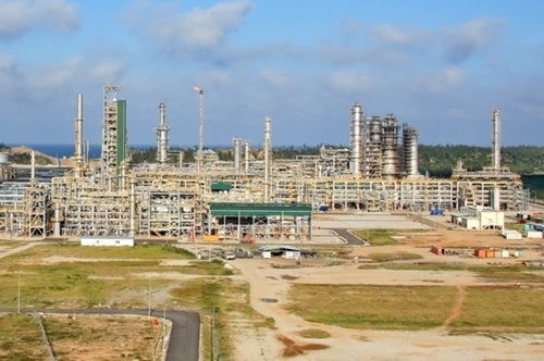 Dung Quat Oil Refinery given licence to expand