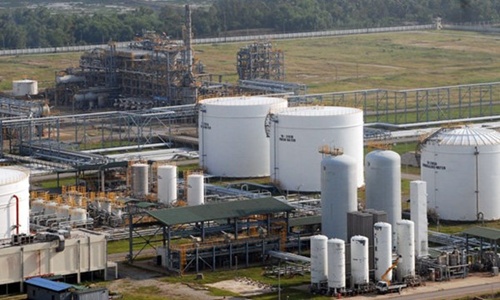 New refinery included in oil sector's plans