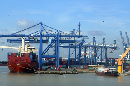 Exports help lower trade deficit
