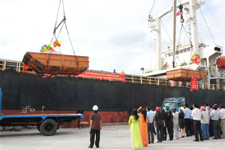 Cam Ranh Port sells 582,000 shares in IPO