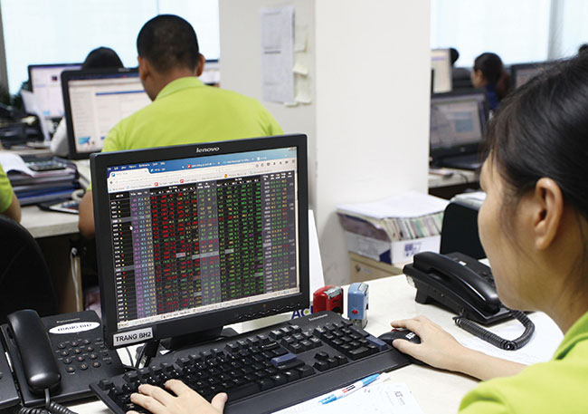 Vietnam seeks emerging market status
