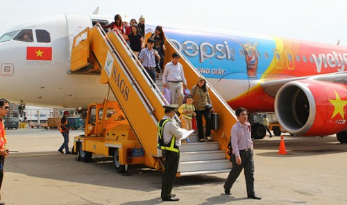 VietJet Air to sell shares to public in Vietnam within 2015