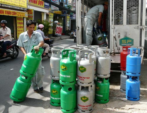 Gas price hiked by VND16,000