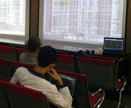 VN shares end mixed