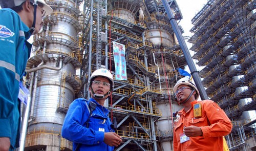 Vietnam gives thumbs down to state oil giant’s bid to monopolize market