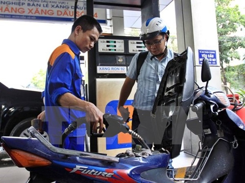 Petrol prices increase by more than VND500 per litre
